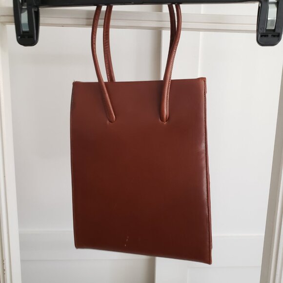 EUC petite stylish leather & vintage style handbag tan with bow - lined - Picture 2 of 9